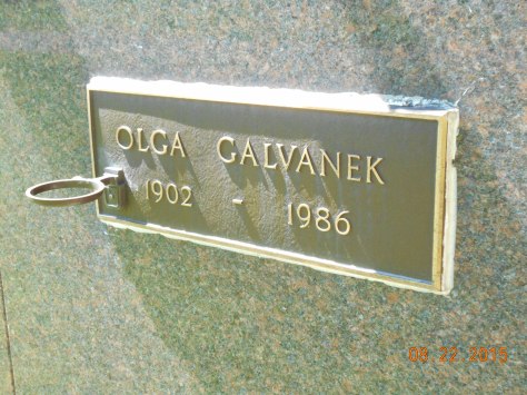 Olga Galvanek grave stone